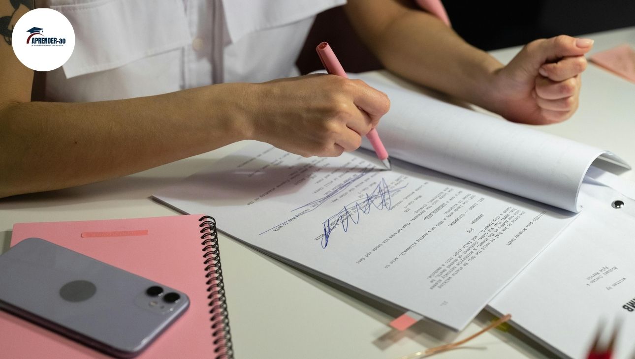 Elaboração de Atas e Registos de Reunião